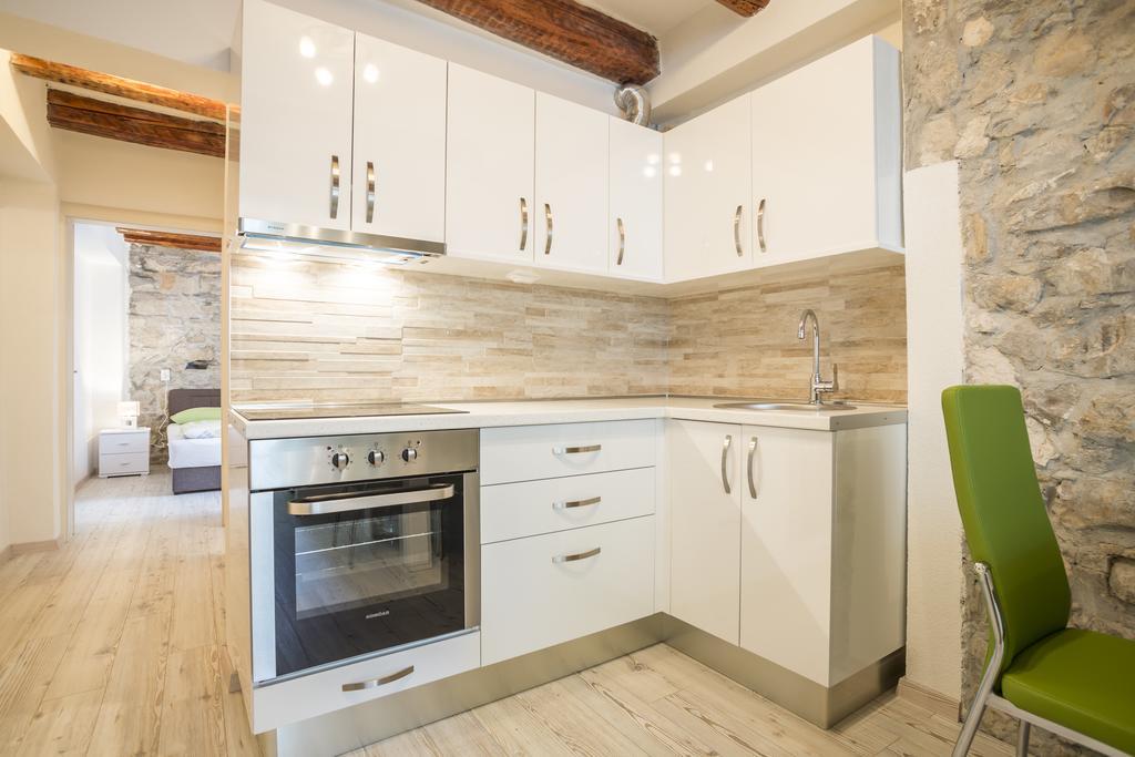 Apartments Sara Хвар Экстерьер фото