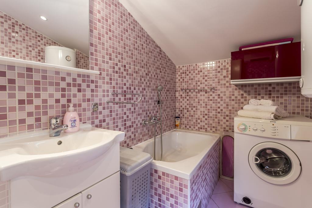 Apartments Sara Хвар Экстерьер фото